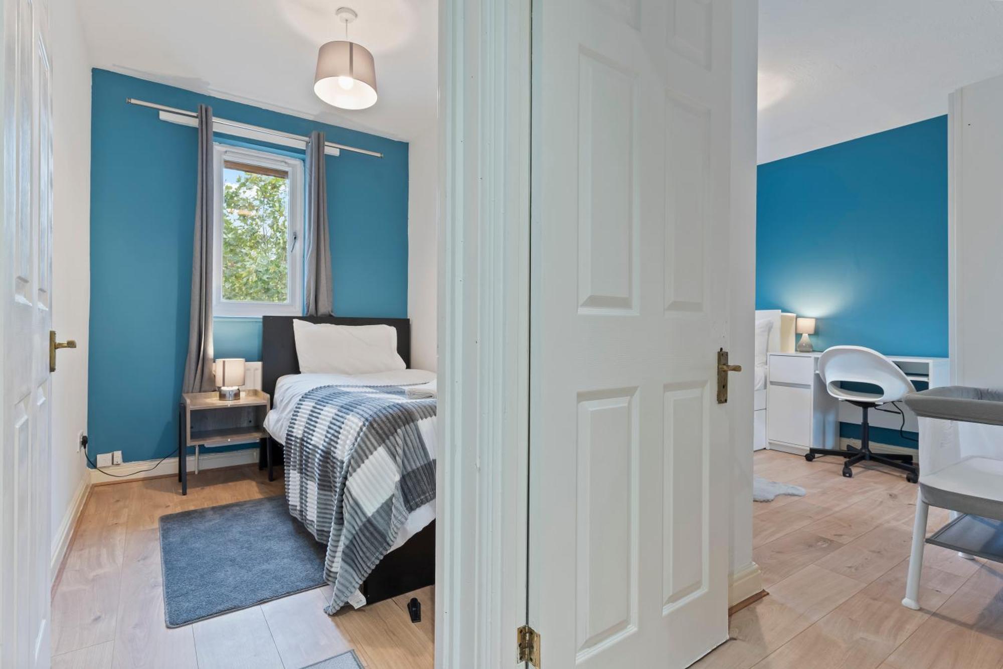 Casa de férias Lovely 4br House In The With Parking Londres