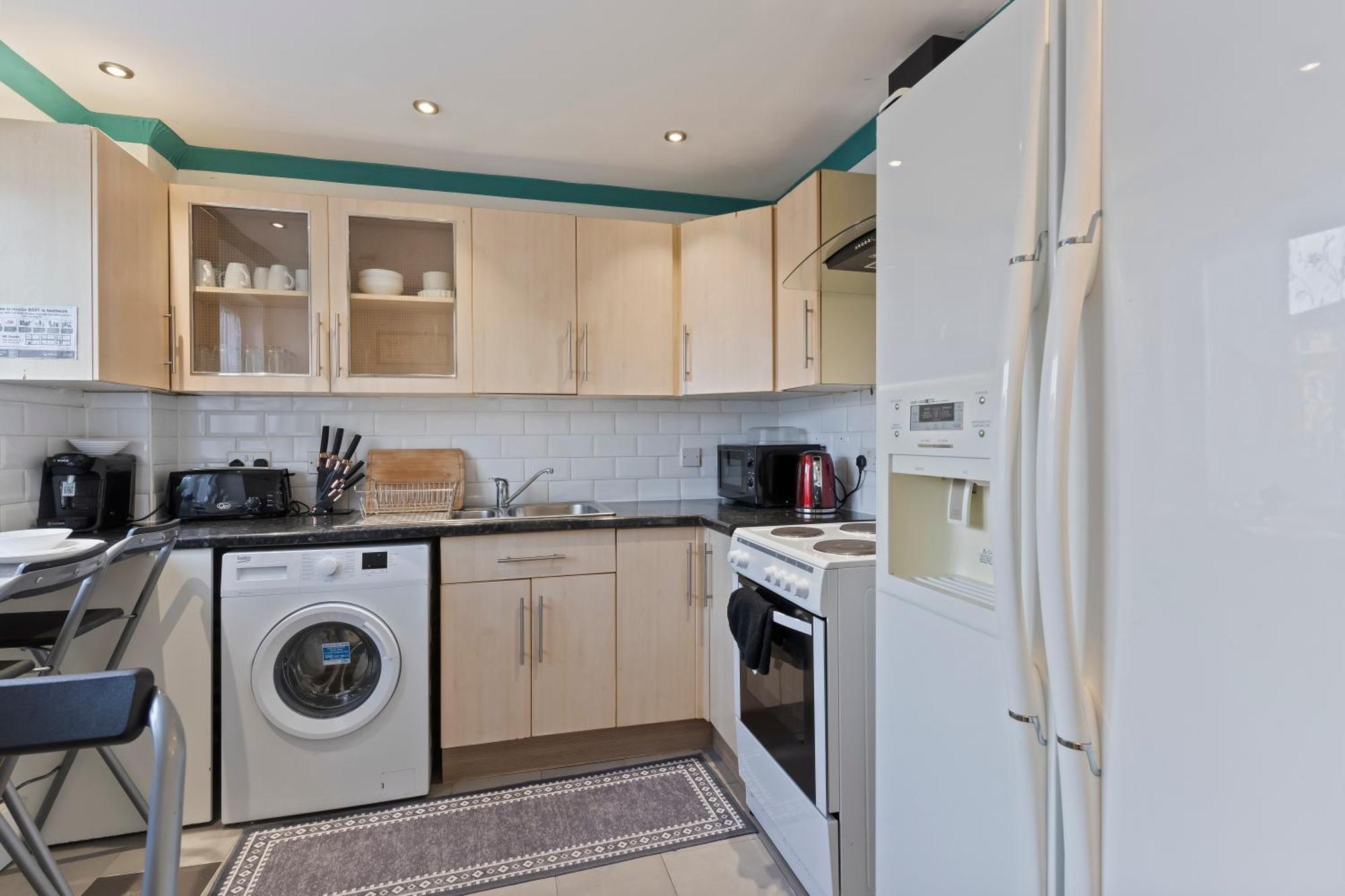 Casa de férias Lovely 4br House In The With Parking Londres
