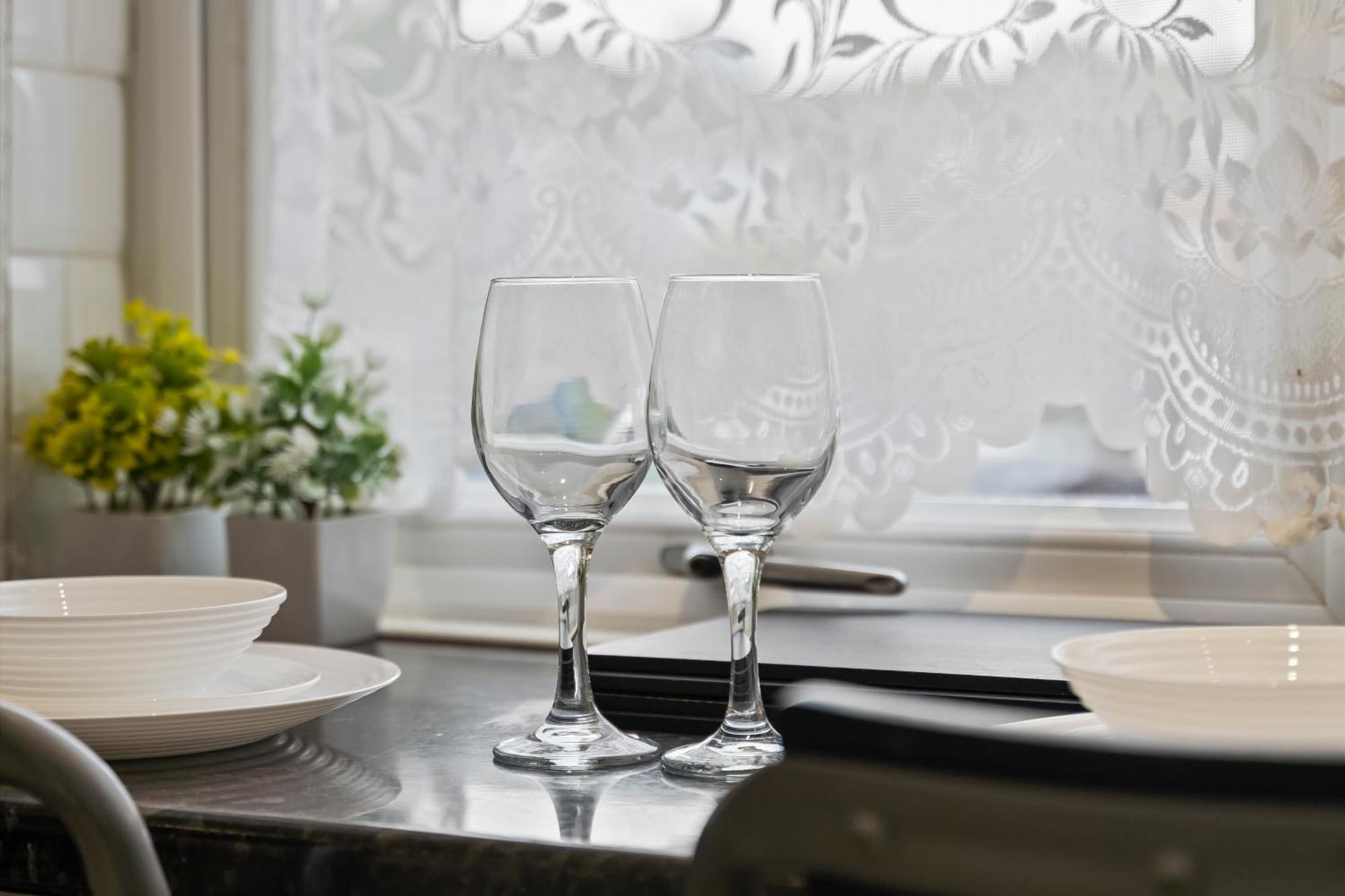 Lovely 4br House In The With Parking Casa de férias Londres